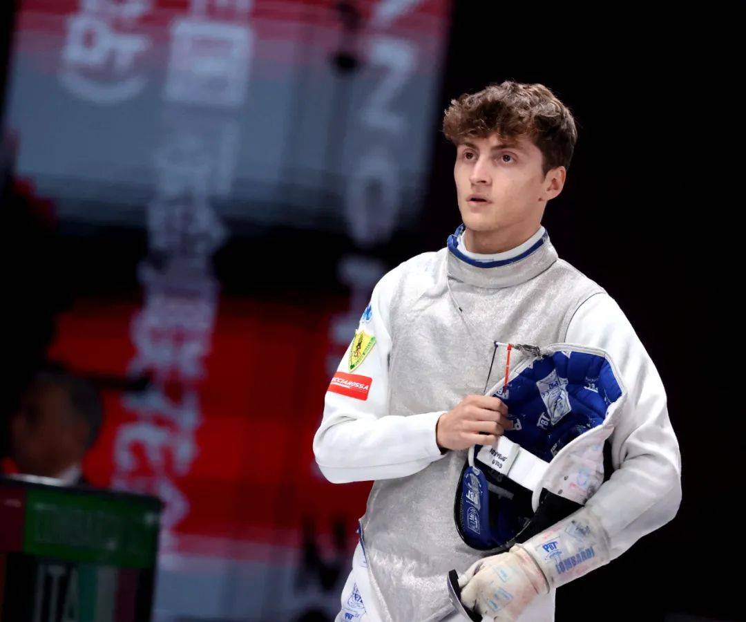 斯洛伐克选手夺得击剑比赛金牌 斯洛伐克选手夺得击剑比赛金牌