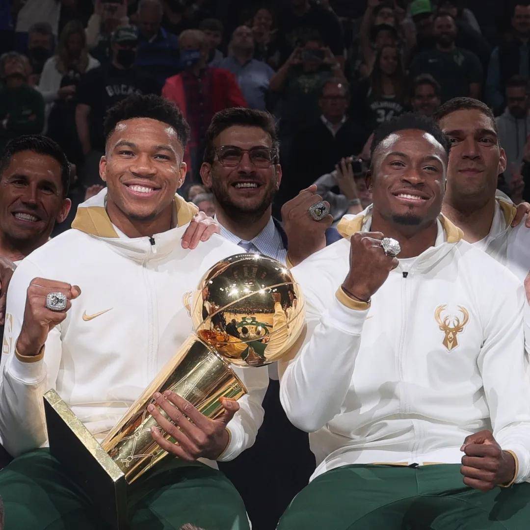 雄鹿队新援在比赛中展现出出色的综合能力