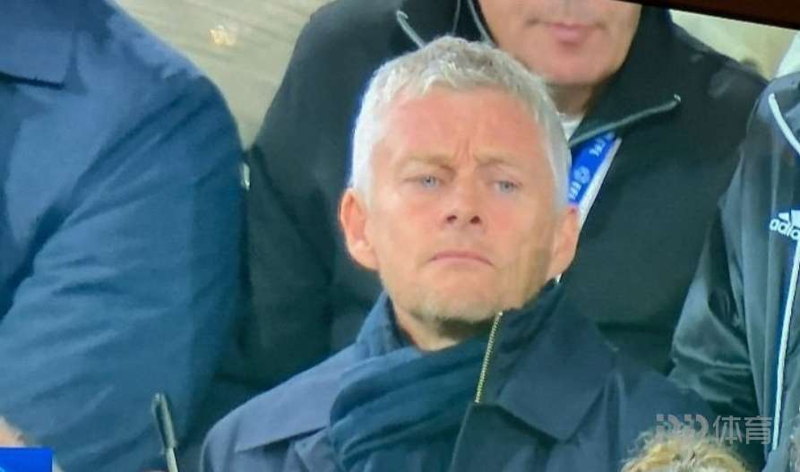 曼联主帅索尔斯克亚调整阵容，取得胜利