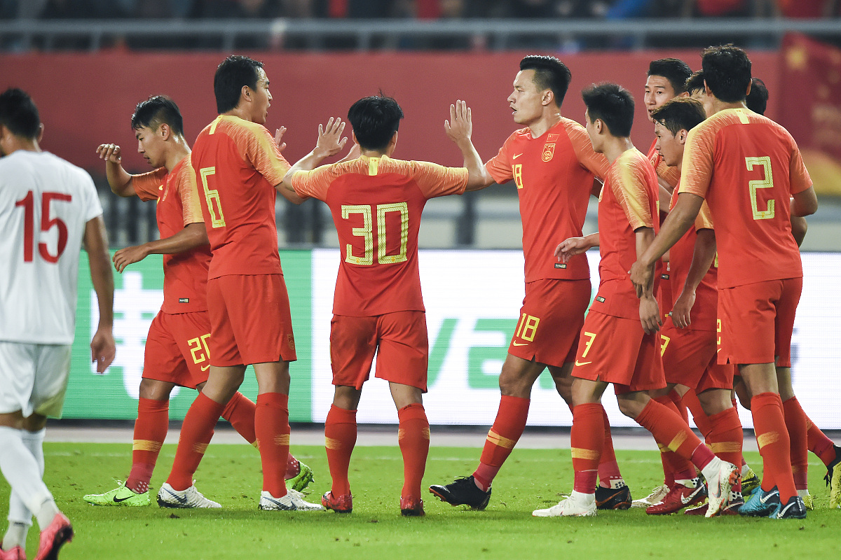 国内足球盛事：球队实力对决再现经典战役的简单介绍