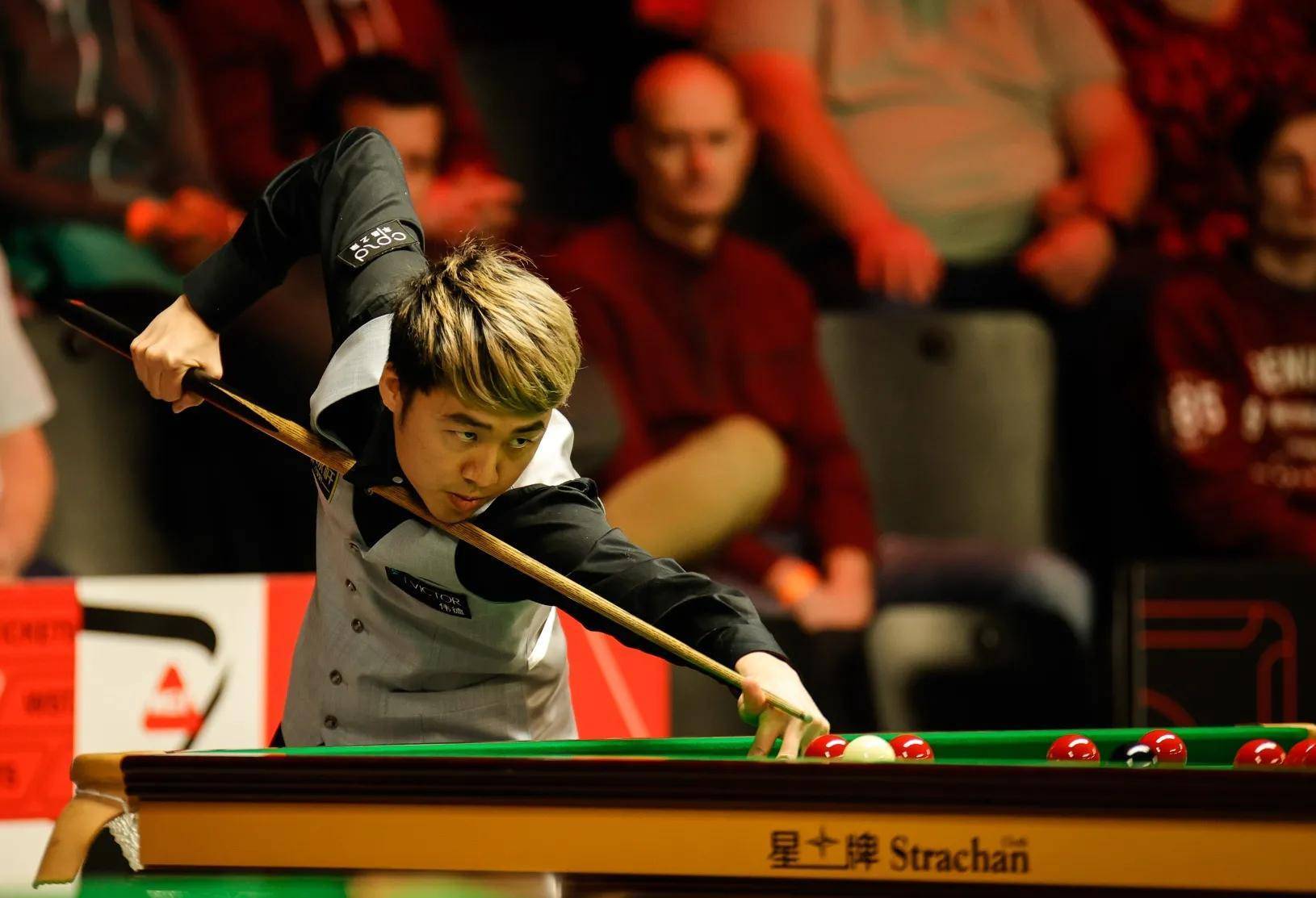 惊天逆转！即时盘口战队挺进四强