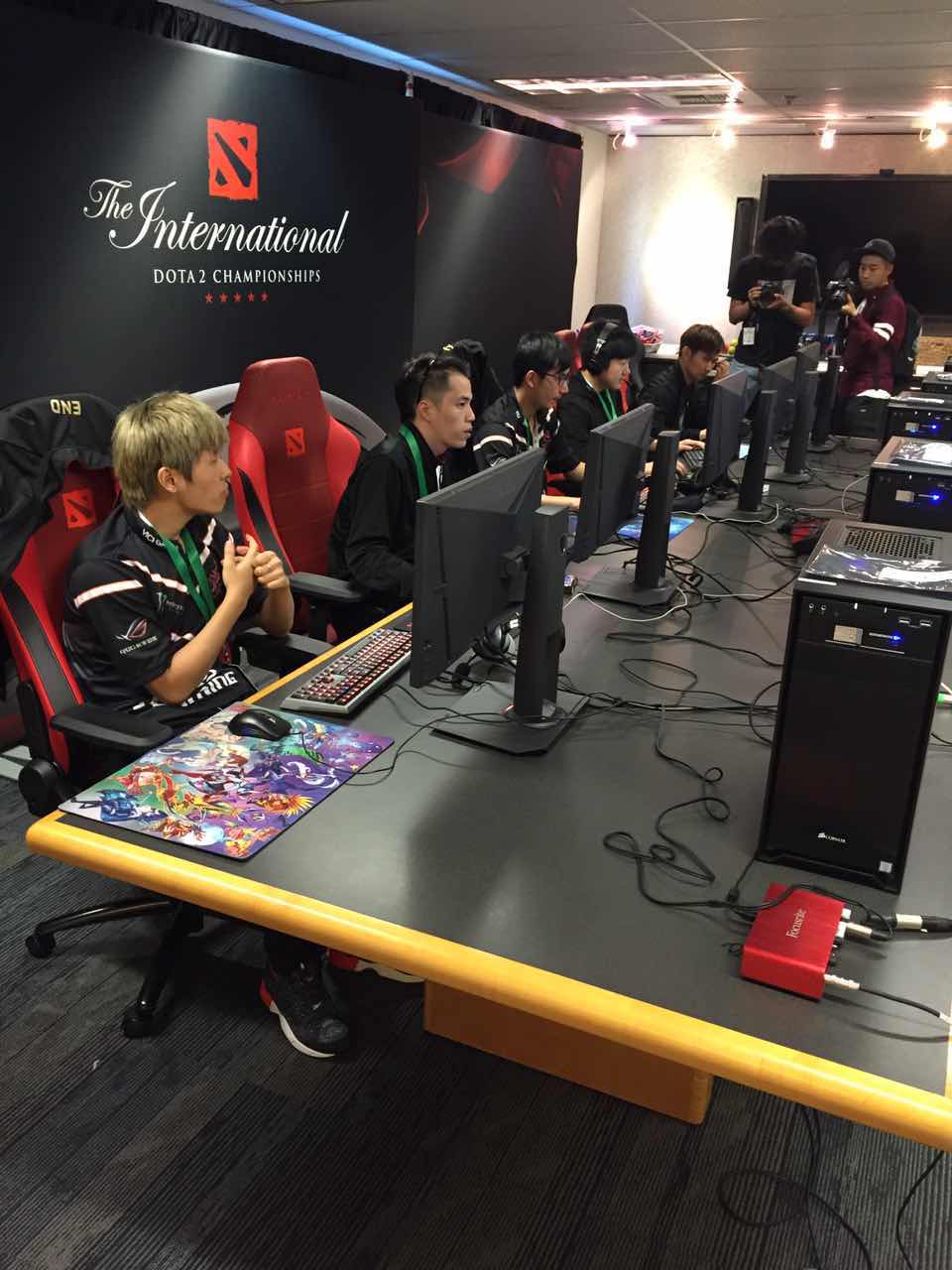 全球热议！TI国际邀请赛场外八卦引关注的简单介绍