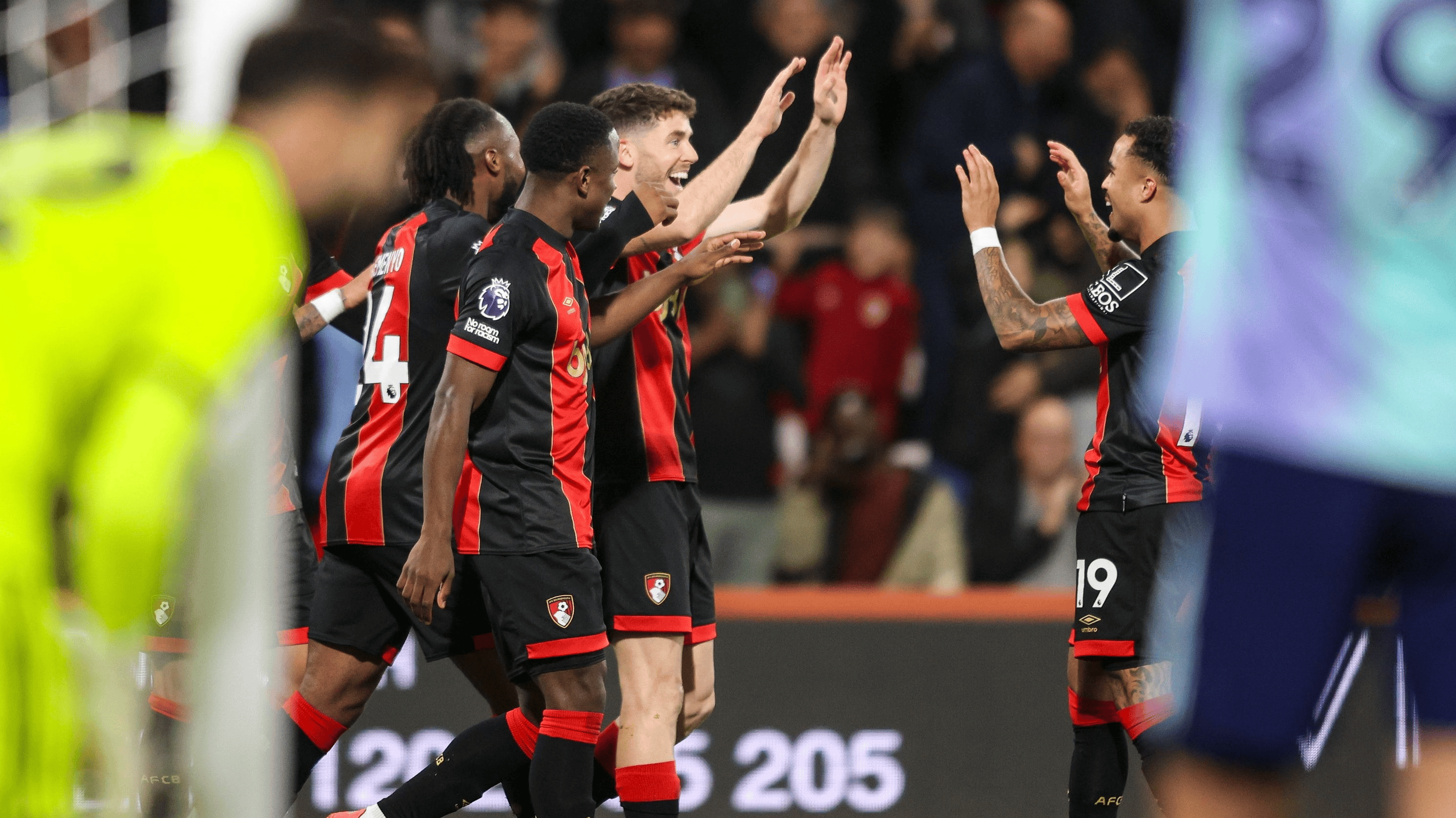 英超迎来宿敌之战,恩怨再续的简单介绍 英超迎来宿敌之战,恩怨再续的简单介绍