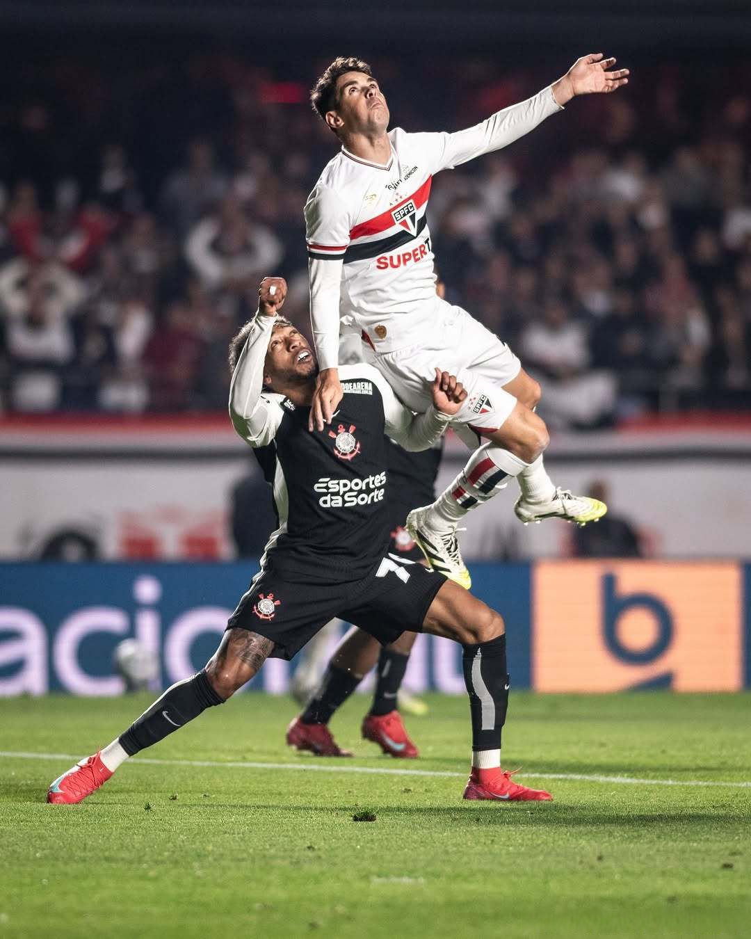 德甲赛场大爆冷，卫冕冠军遭逆袭落败