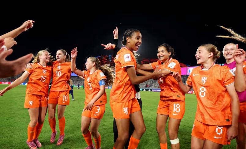雷火电竞app-荷兰女足队员获得国际比赛最佳射手奖
