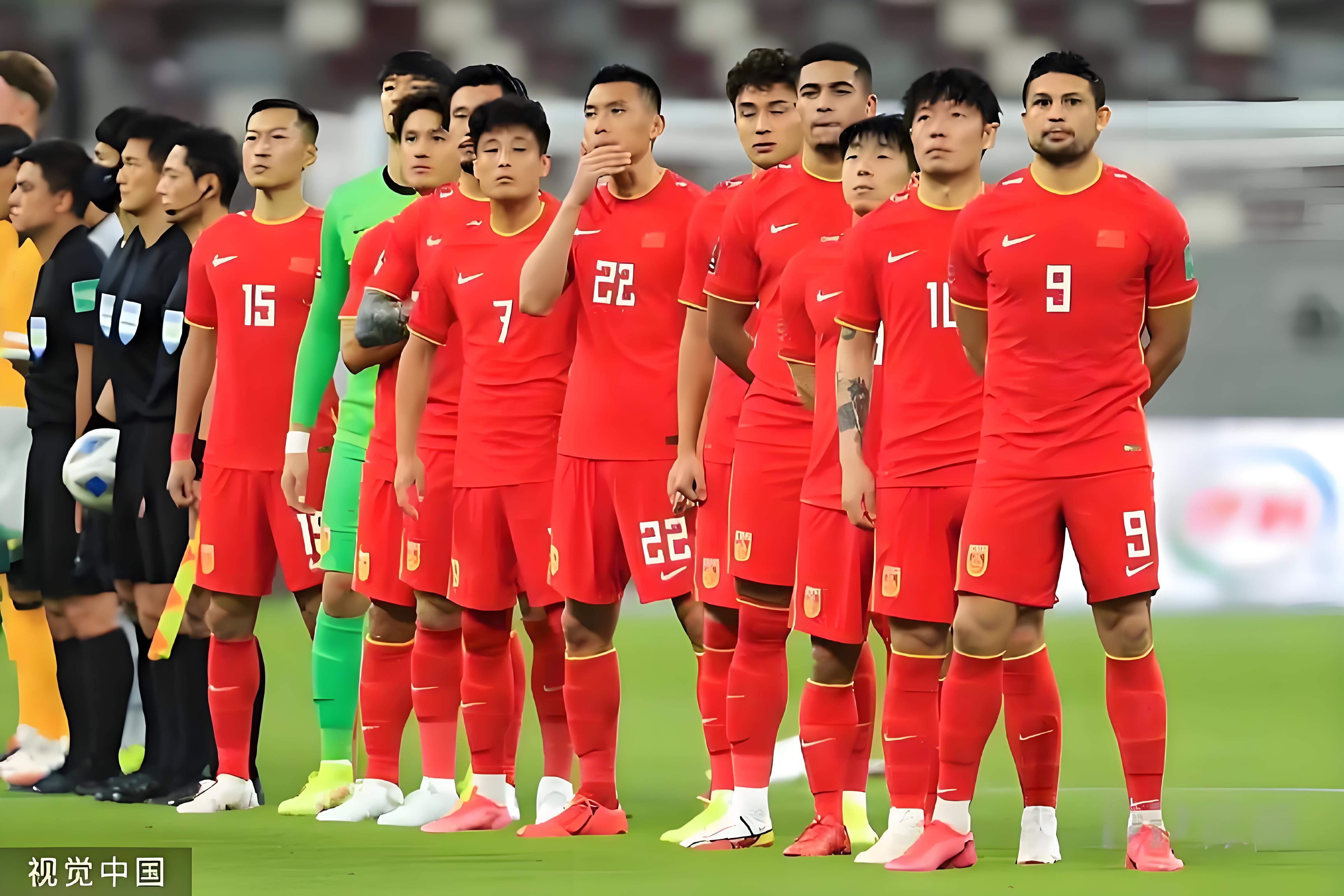 足球争霸!中国队雄心勃勃迎接新挑战 足球争霸!中国队雄心勃勃迎接新挑战