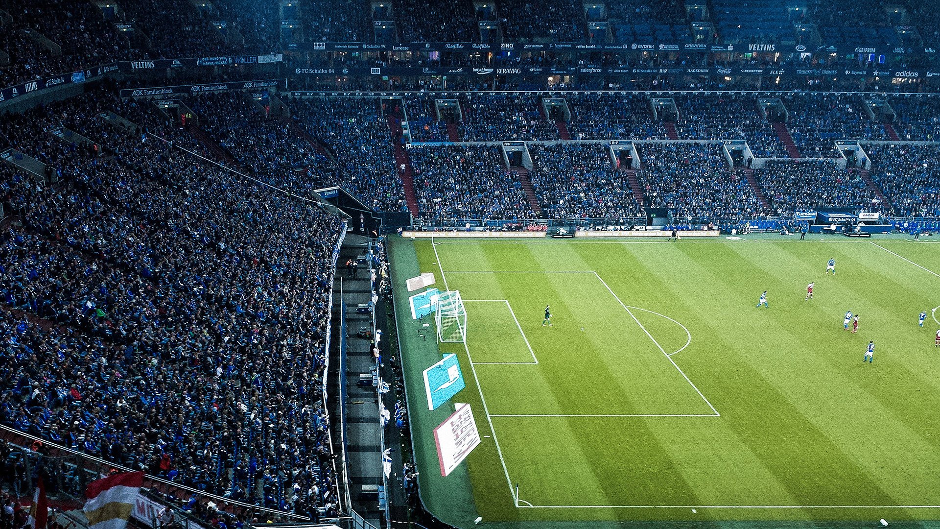 雷火电竞官网-极限引擎，当赛道猛兽遇见绿茵战术家