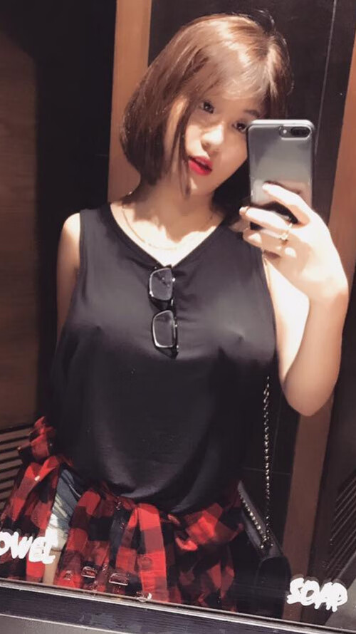 沙漠风暴席卷南美，2026世界杯F组，伊拉克碾压乌拉圭，穆西亚拉一鸣惊人